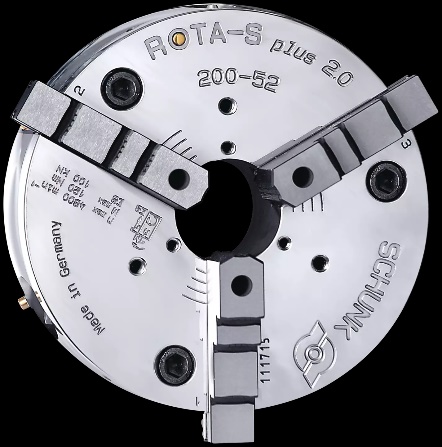 Three-jaw lathe chuck